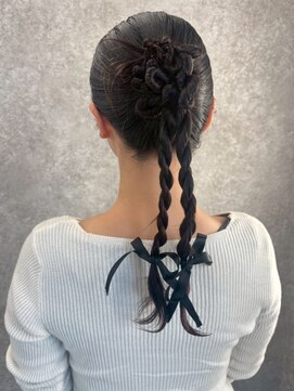 お呼ばれへア ヘアセット ヘアアレンジ 韓国風ヘア 20代 艶髪