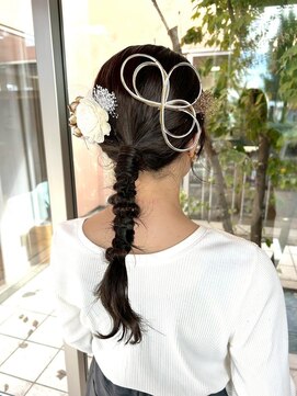 クロエ バイ ラヴィズム 新潟ビルボードプレイス2店(CLOE by LUVISM) ポニーテールアレンジ