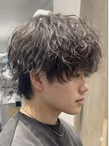 リロン 新宿(RIRON)&nbsp;ラウンドマッシュ×シャドウパーマ　フェザーパーマ　ハイライト