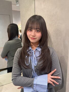 シー バイ ロンド 新宿(Sea by Lond) セミハッシュカット×グレージュ