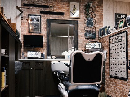 マスタッシュ(MUSTACHE)の写真