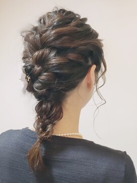 シャンティーク(shanteek) 【平垣内】編み込み度90％編みおろしアレンジ