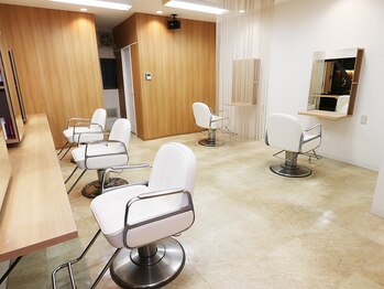 ブームヘアー 堀之内店(BooM HaiR)の写真/【リピーター多数!!地元で愛され続ける人気店】初めての方も落ち着いて過ごせるアットホームなサロン★