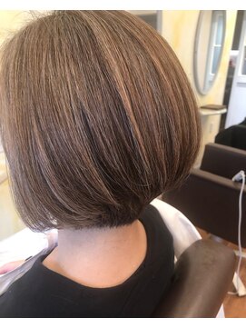 ラ ブリエ 成田公津の杜(La briller) グラデーションボブ