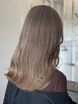 カムジーヘッドカミノウラ(COMEGHEAD KAMINOURA)&nbsp;ミルクティーベージュダブルカラーケアブリーチグレージュ40代