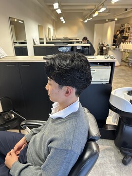 フリーゼアコマキ(FRISEUR) ツーブロックワンカールパーマ