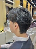 20代30代◎スーツに合うフェザーショートカット