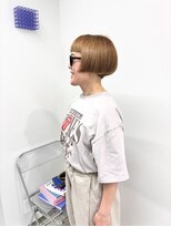 イラカ(elaka)&nbsp;ライトブラウン×刈り上げボブ