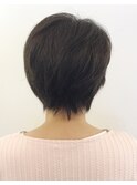 襟足短め大人ショート/トップに丸さを出して可愛いさプラス