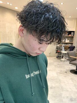 ヒート トウキョウ 目黒店(HEAT TOKYO) ツイスパセンターパートマッシュ波巻きダウンパーマメンズ目黒