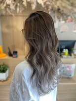 アヴァンス 京橋店(AVANCE)&nbsp;外国人風ナチュラルハイライトグラデーション