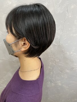 ラヴリア カミツ(LOVERIA KAMITSU) 30代40代にも人気☆トップふんわりメリハリくびれショートボブ