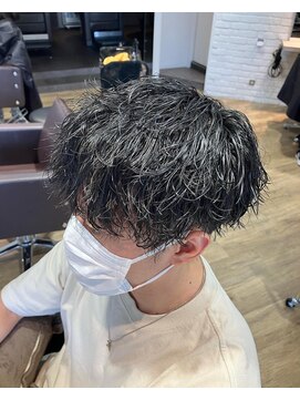 エヌプラス(N+) メンズヘアフェザーパーマサーフカール刈り上げセンターパート