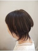 骨格補正ボリュームウルフショートヘア