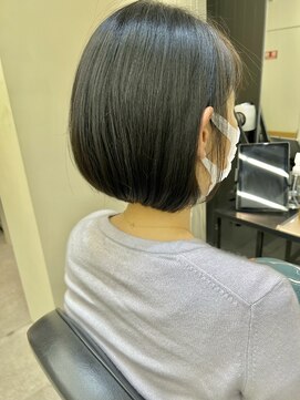 バッカ 横浜桜木町店(BACCA) 桜木町　ボブ　ミニボブ　白髪染め