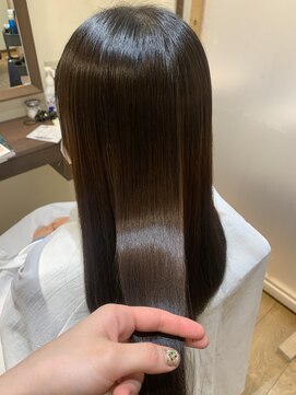 カグヤヒメ ドゥイ(kaguyahime doui) アクアストレートでツヤ髪