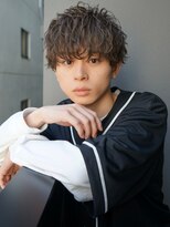 ウェイビーエフティフィフス 横浜西口(WAVEY ft.fifth)&nbsp;ツイストスパイラルパーマ波巻きスパイラル刈り上げマッシュ