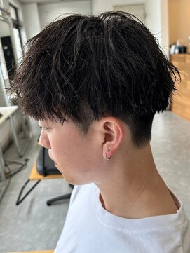 フゥ 宇都宮(FeU) 波巻きパーマメンズパーマメンズヘアツーブロックツイストパーマ