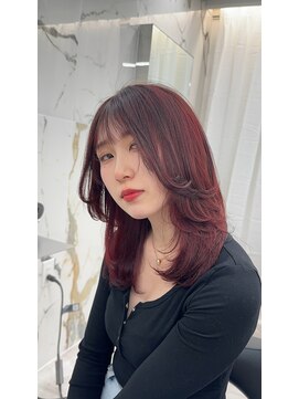 エトワール(ETOILE) ボルドーカラー/レイヤーカット/韓国ヘア/ブリーチ無しWカラー