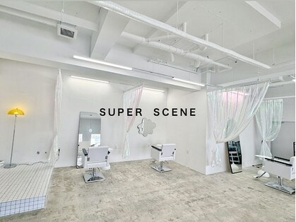 スーパーシーン(SUPER SCENE)の写真