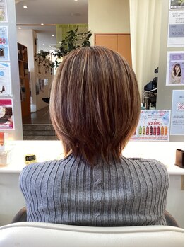 ヘアグランツの写真/髪と頭皮に優しいグレイカラー♪白髪のギラつきを抑えて｢ずっとキレイ｣を叶える大人のうるツヤカラー◇