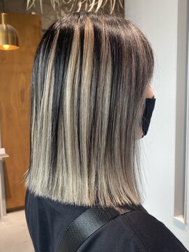 エリマバイフィフス 調布(elima by fifth) 調布イルミナカラーレイヤーボブウルフショートカットベージュ