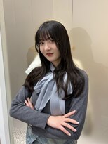 スリー(THREE)&nbsp;大人可愛い上品で艶のあるヘア