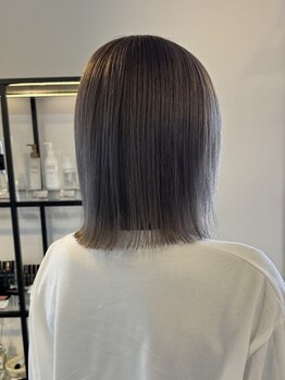 クララジャパン ナベシマ(CLALA JAPAN Nabeshima)の写真/一人ひとりの骨格に合わせた高いカット技術で、毎日扱いやすく再現性の高いヘアを実現します＊