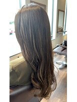 エスト(est.) オリーブベージュ×フェイスレイヤー 20代30代40代50代