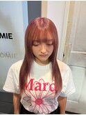 レイヤーカットとピンクカラー