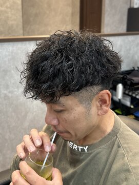 ザ クラン バイ ヘッドライト 仙台長町店(THE CLAN by HEADLIGHT) 【人気メンズパーマ】スペインカール