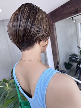 エムドットヘアーサロン(M. hair salon) 【栗本浩司】大人ロンドショート