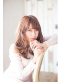 フェミニンパーマスタイル