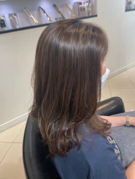 ラブクロムトーキョー オモテサンドウ(LOVECHROME OMOTESANDO) 大人かわいい