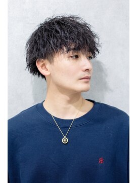 ジェイドゼロウィズアクロス(JADE -zero- with AKROS) 波巻きパーマツイストスパイラルツーブロックメンズヘア