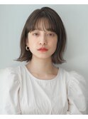 外ハネボブ×ヌーディーベージュ×シースルーバング×大人ボブ
