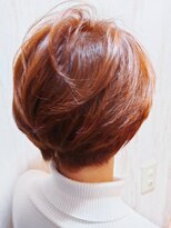 カミビトグロウ(kamibito glow) 20代30代40代髪質改善カラーオレンジブラウン艶感ショートボブ