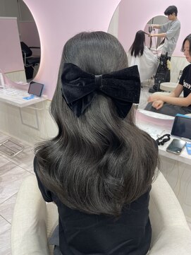 アディション 新宿(ADITION) オリーブグレー/透明感カラー