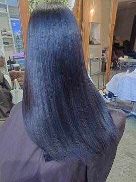 ロジ(Roji) 黒髪ストレート