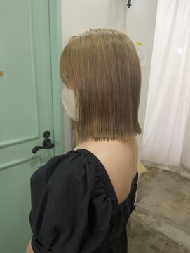 キートス 高知店(kiitos) ベージュ