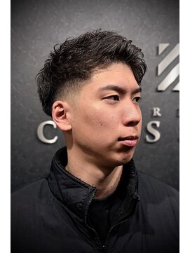 バーバークラシックス(BARBER CLASSICS) フェードアップバング/アイロンパーマ/スキンフェード/新潟