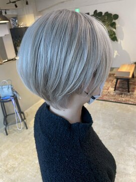 メリー オオサカ(Merly Osaka) very short × white silver