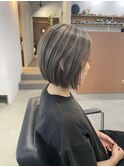 グレージュ/切りっぱなしボブ/バレイヤージュ