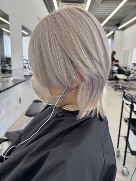 リノート バイ エゴル 太田川(Linoet by ENGOL) ホワイトシルバー/ハイトーンカラー