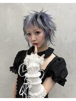 ガルテ(GARTE) ウルフカット×デザインカラー