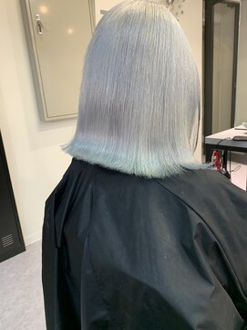 ペレ 原宿(PELE) ダブルカラー/ケアブリーチ/羽エクステ/原宿