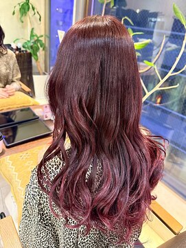 ヘアリゾート粋 ティガ 池袋店(tiga) 艶髪ピンクパープル/レイヤーカット/ウェーブ