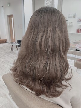 ブレイク(BREAK) 【天文館 BREAK】ミルクティーベージュ