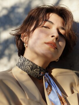 エイチ 天神橋(H) 20代30代40代レイヤーカットショートウルフカットオージュアボブ