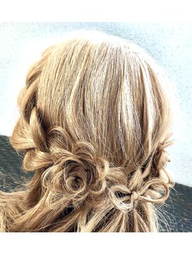 ヘアメイク ジェイエム フルールチャーム
